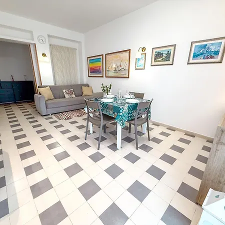 San Marino Apartment, Deluxe Superior Rif A775 *